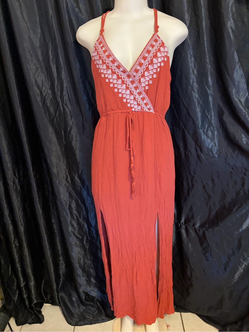 Women's Rust Red Embroidered V-Neck Maxi Dress